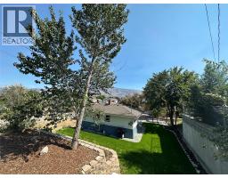 6470 Hollow Street, Oliver, BC V0H1T0 Photo 15