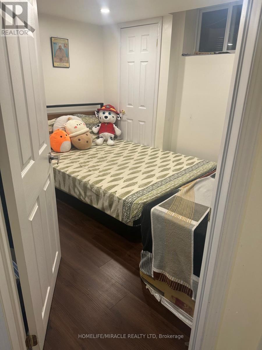 BSMT - 54 ORANMORE CRESCENT, Brampton (Credit Valley) — photo 8