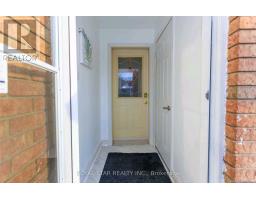 Upper - 19 Ashurst Crescent N, Brampton, ON L6V3N6 Photo 9