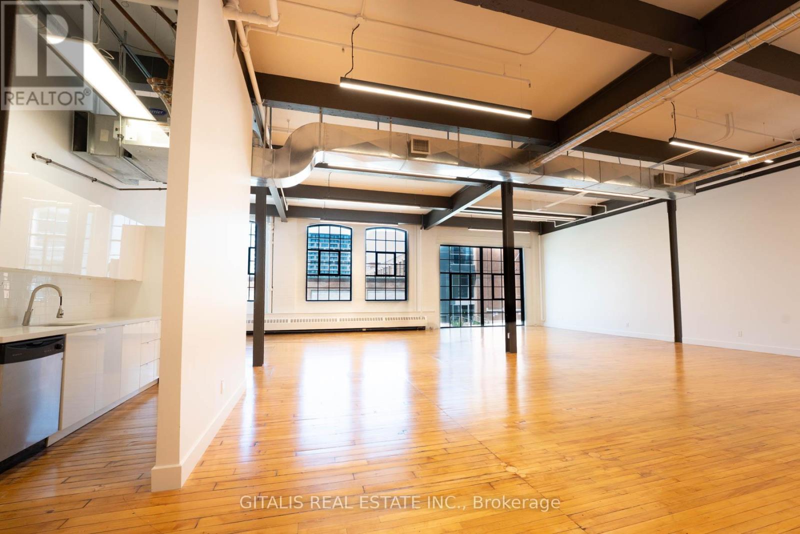102A - 219 DUFFERIN STREET, Toronto (South Parkdale) — photo 2