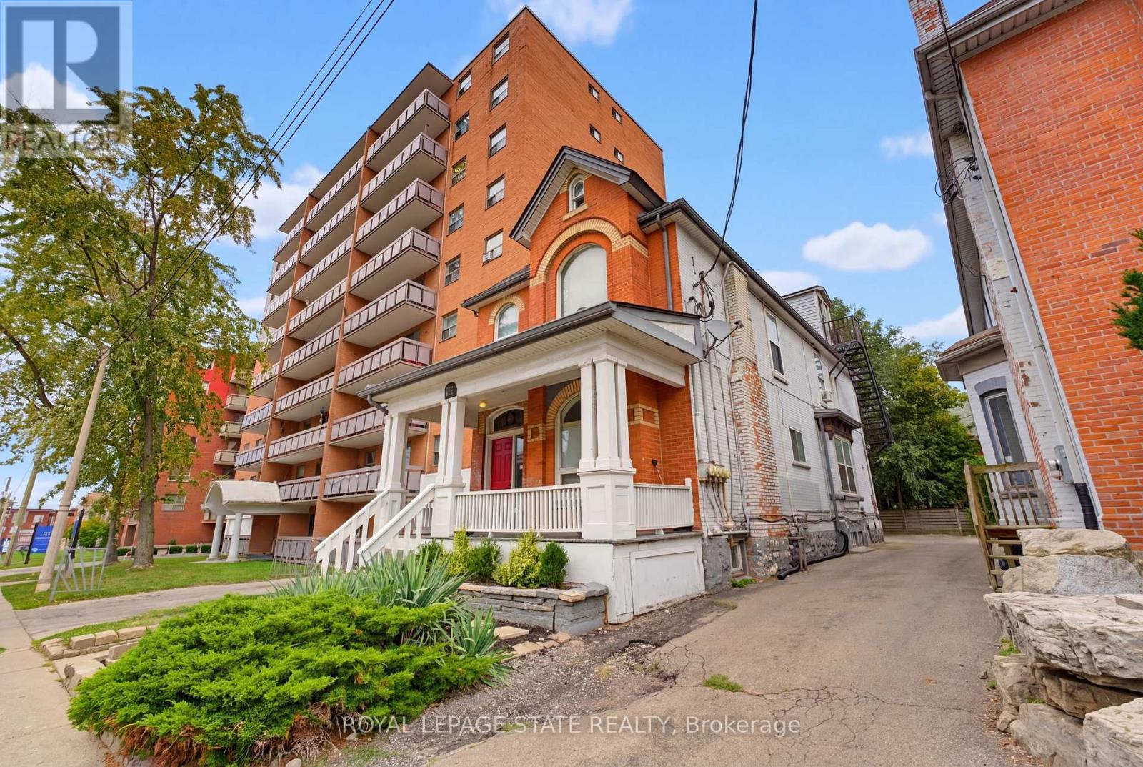 113 WENTWORTH STREET S, Hamilton (Stinson) — photo 2