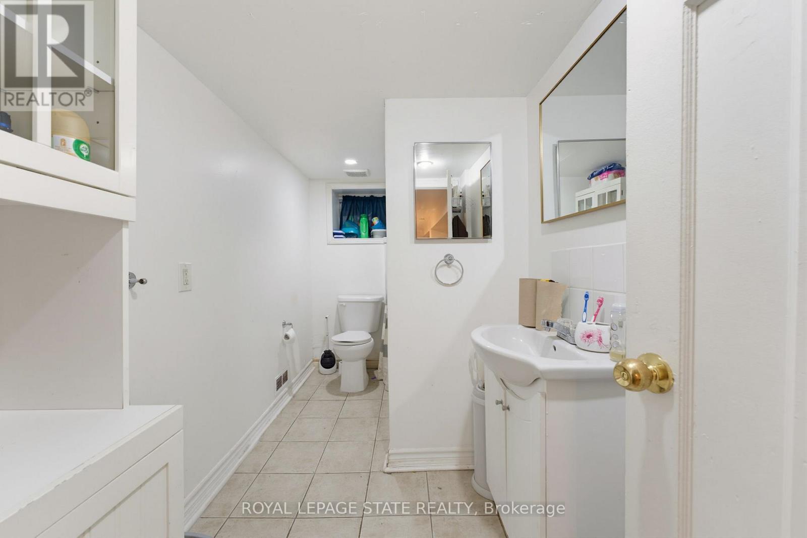 113 WENTWORTH STREET S - 21