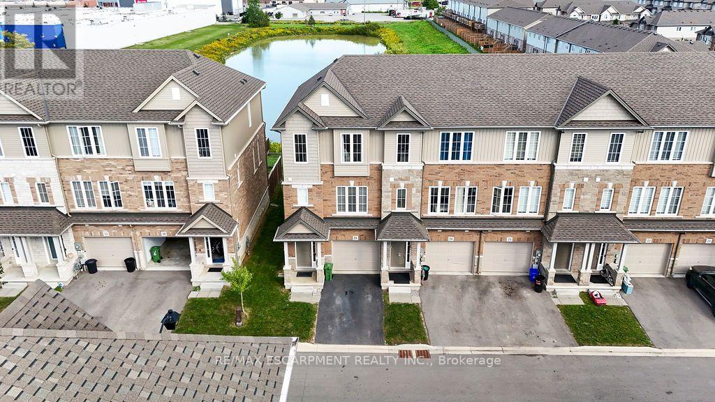 28 CANARY GRASS BOULEVARD, Hamilton (Hannon)