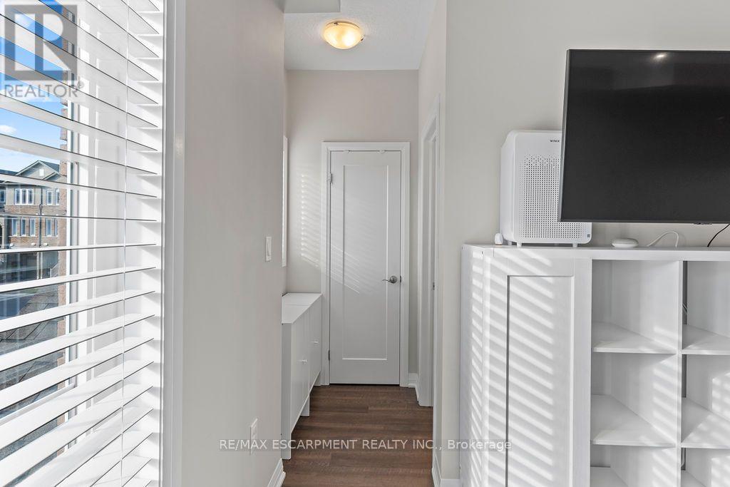 28 Canary Grass Boulevard, Hamilton, ON photo 25