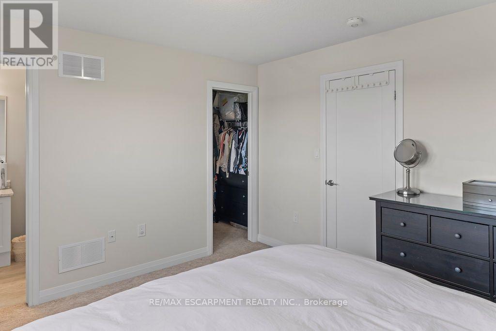 28 CANARY GRASS BOULEVARD - 27