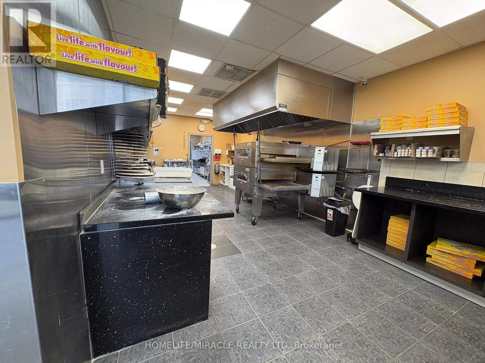 2 - 4293 KING STREET E, Kitchener — photo 5