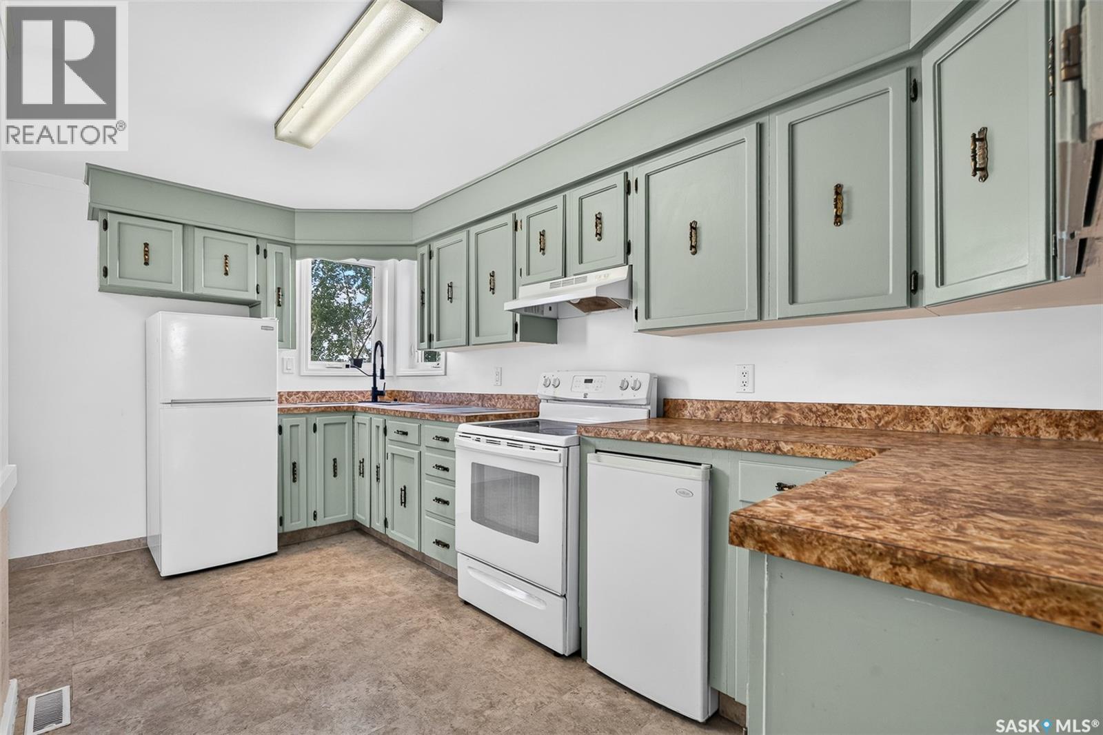 Richter Acreage, Redburn Rm No. 130 — photo 10