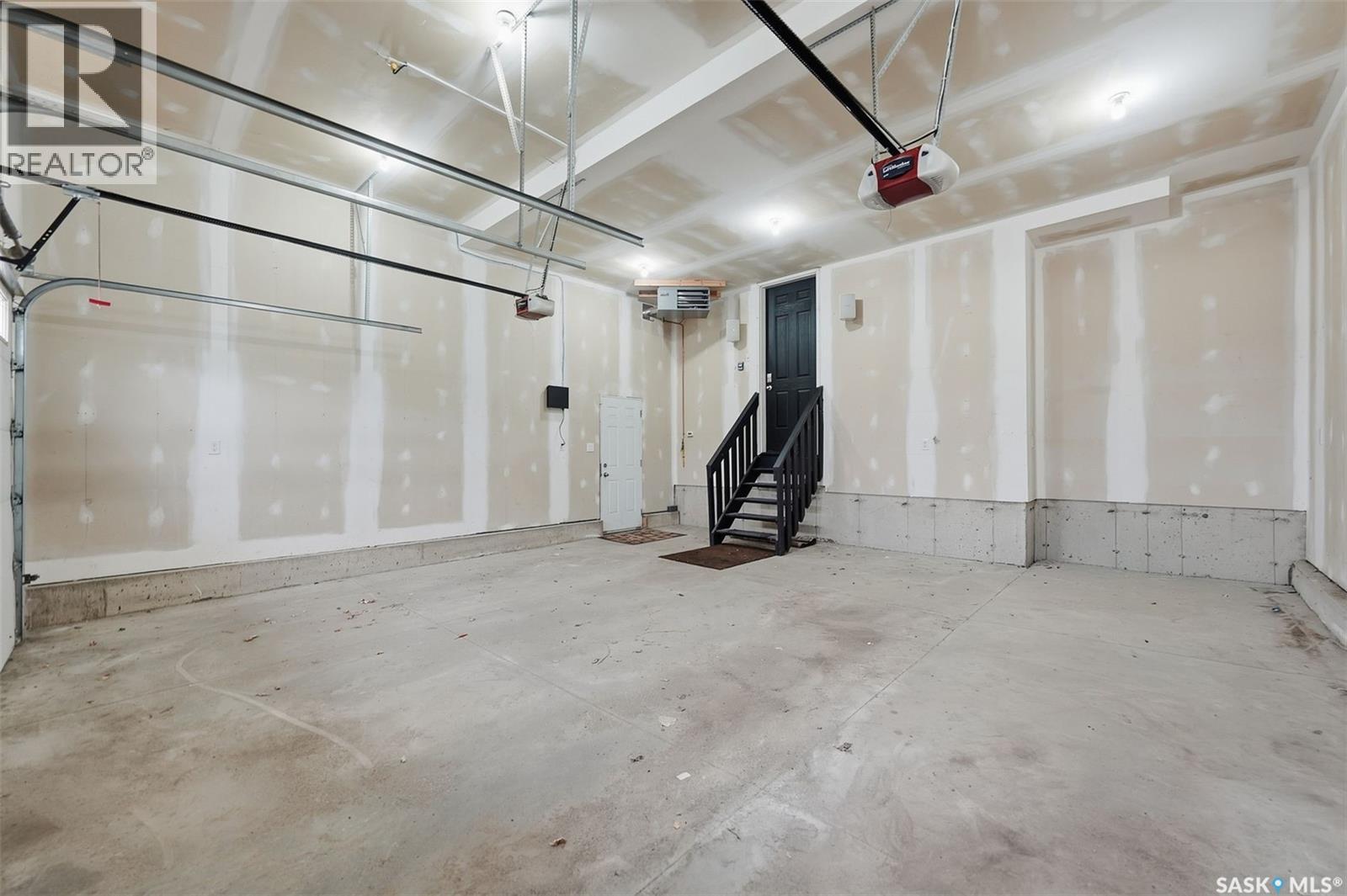 430 Victor PLACE - 38