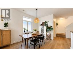 4pc Bathroom - 3, 2118 35 Avenue Sw, Calgary, AB T2T2E3 Photo 10