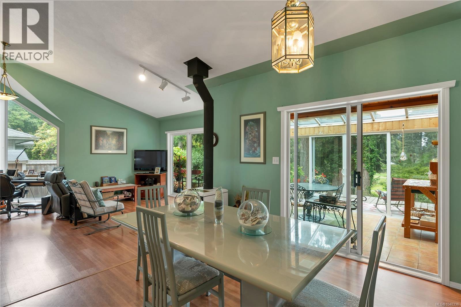 8930 McLarey Ave - Image 12