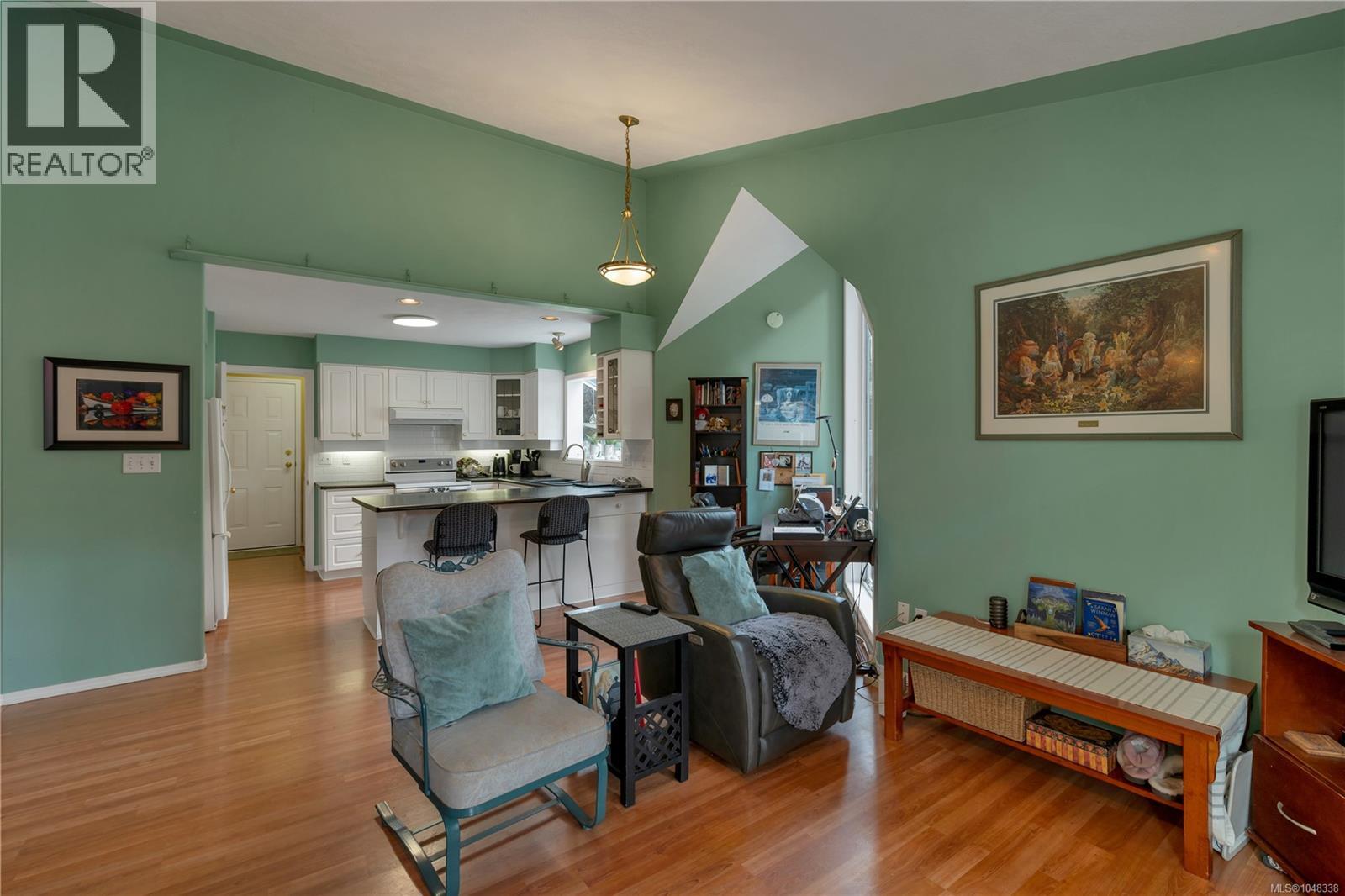 8930 McLarey Ave - Image 9