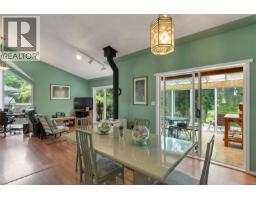 8930 Mclarey Ave, Black Creek, BC V9J1A3 Photo 12