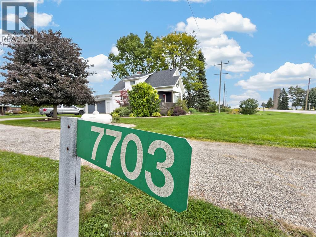 7703 Base LINE, Wallaceburg — photo 4