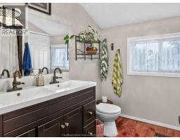 7703 Base Line, Wallaceburg, ON N8A4L3 Photo 14