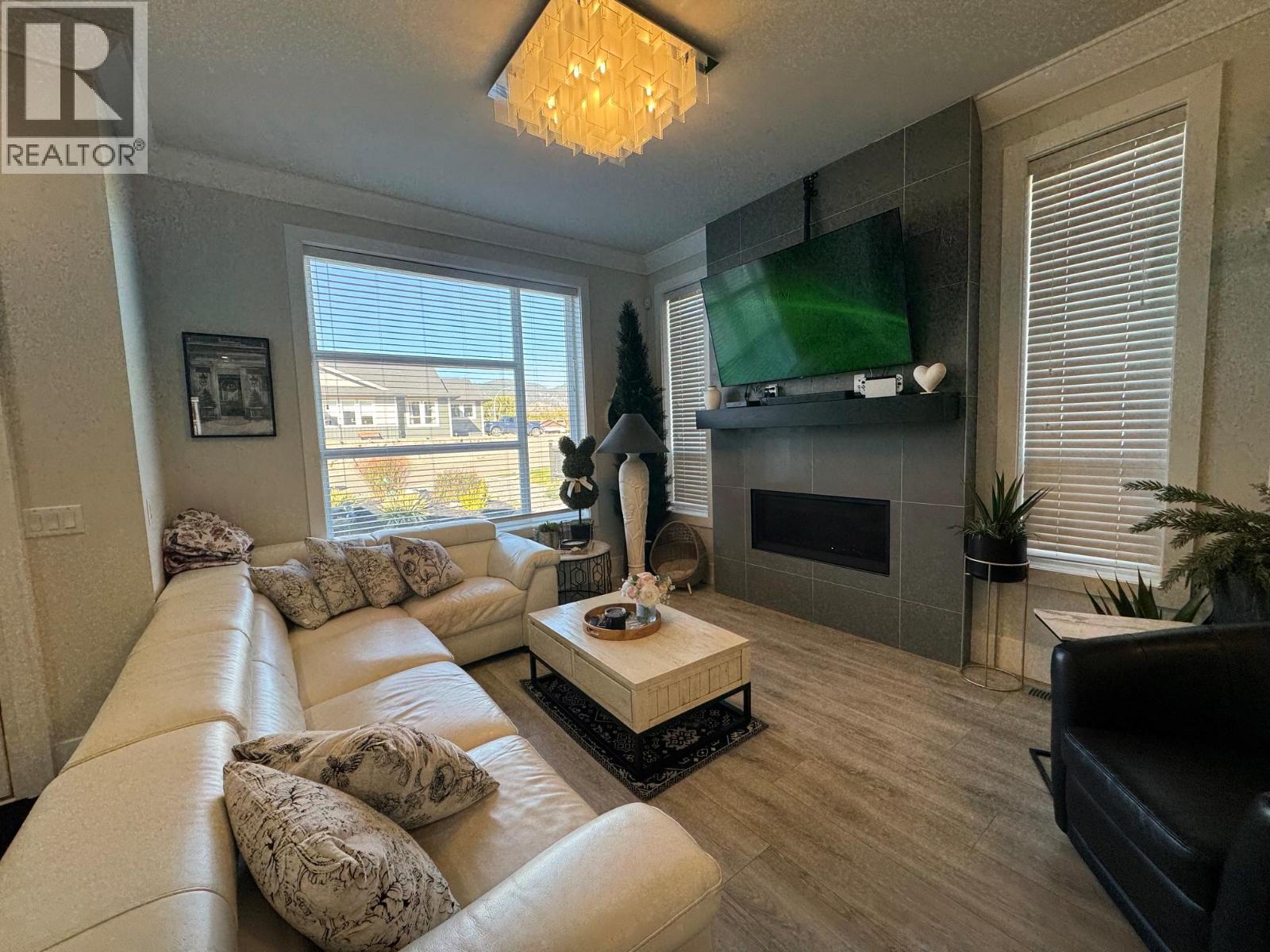 1610 Chestnut Avenue - 3