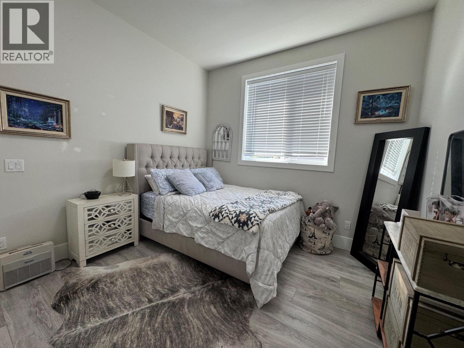 1610 Chestnut Avenue - Image 8