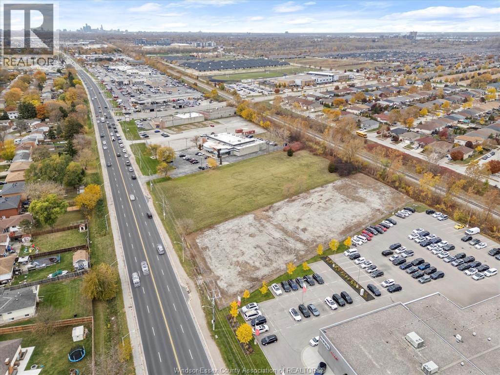 10982 TECUMSEH ROAD East, Windsor — photo 2