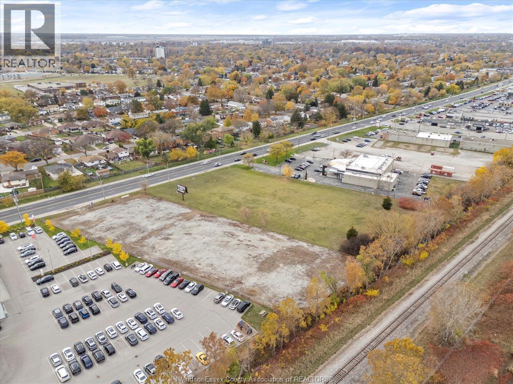 10982 TECUMSEH ROAD East, Windsor — photo 3