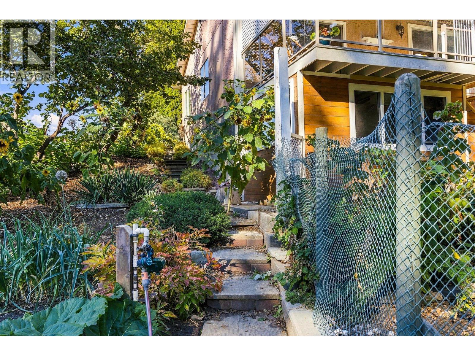  2684 Alhambra Drive, West Kelowna