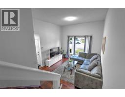 4pc Bathroom - 72 Martindale Close Ne, Calgary, AB T3J2V1 Photo 9