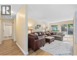 Family room - 620 Spruce St, Qualicum Beach, BC V9K1J1 Photo 11