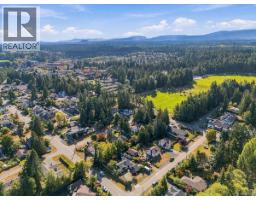 620 Spruce St, Qualicum Beach, BC V9K1J1 Photo 60