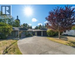 620 Spruce St, Qualicum Beach, BC V9K1J1 Photo 24