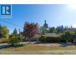 620 Spruce St, Qualicum Beach, BC V9K1J1 Photo 36