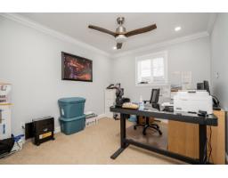 976 Parker Street, White Rock, BC V4B4R4 Photo 14