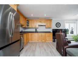 976 Parker Street, White Rock, BC V4B4R4 Photo 24