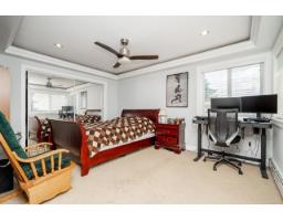 976 Parker Street, White Rock, BC V4B4R4 Photo 15