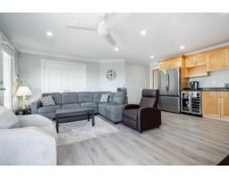 976 Parker Street, White Rock, BC V4B4R4 Photo 23
