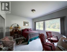 309 Kootenay Street, Lardeau, BC V0G1M0 Photo 16