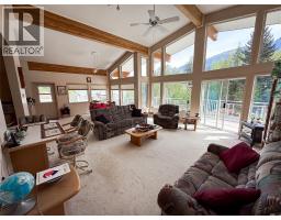 309 Kootenay Street, Lardeau, BC V0G1M0 Photo 27