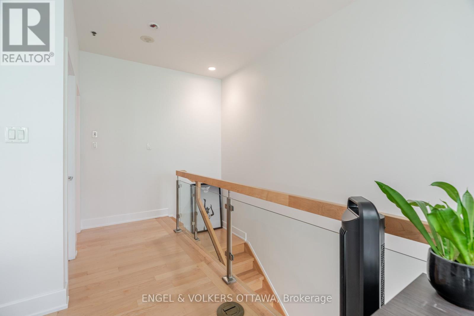 1 Bed, 2 Bath Apartment for Sale in Ottawa – 202 – 197 LISGAR STREET, Ottawa – MLS# X13799746 - Image 19