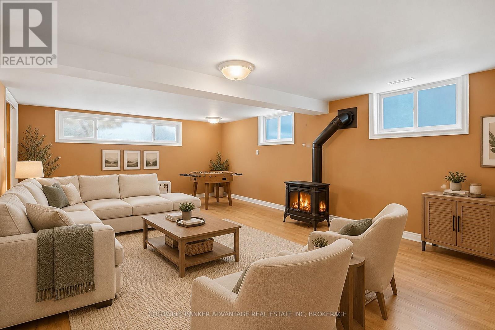 7 LEE CRESCENT - 24