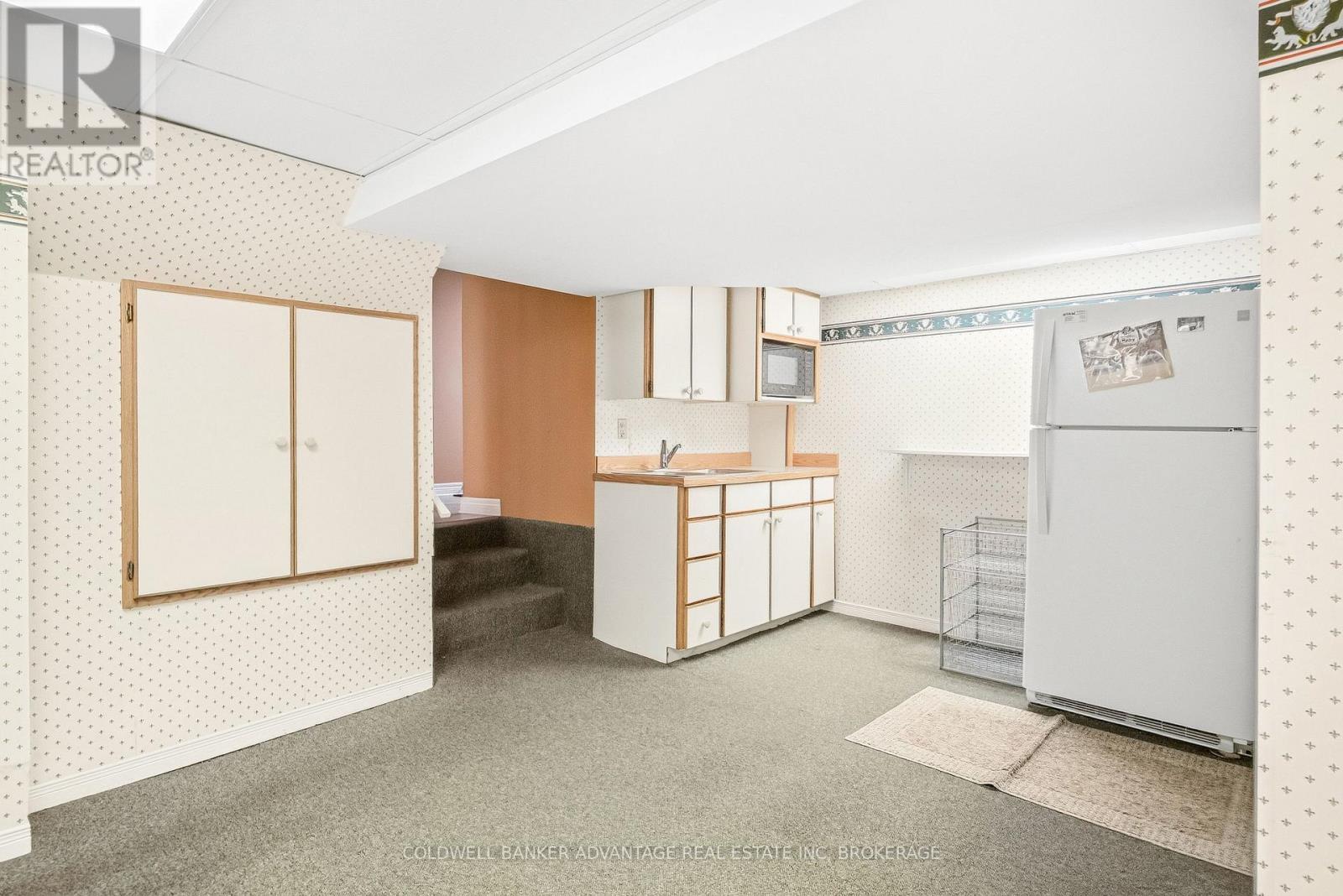 7 LEE CRESCENT - 29