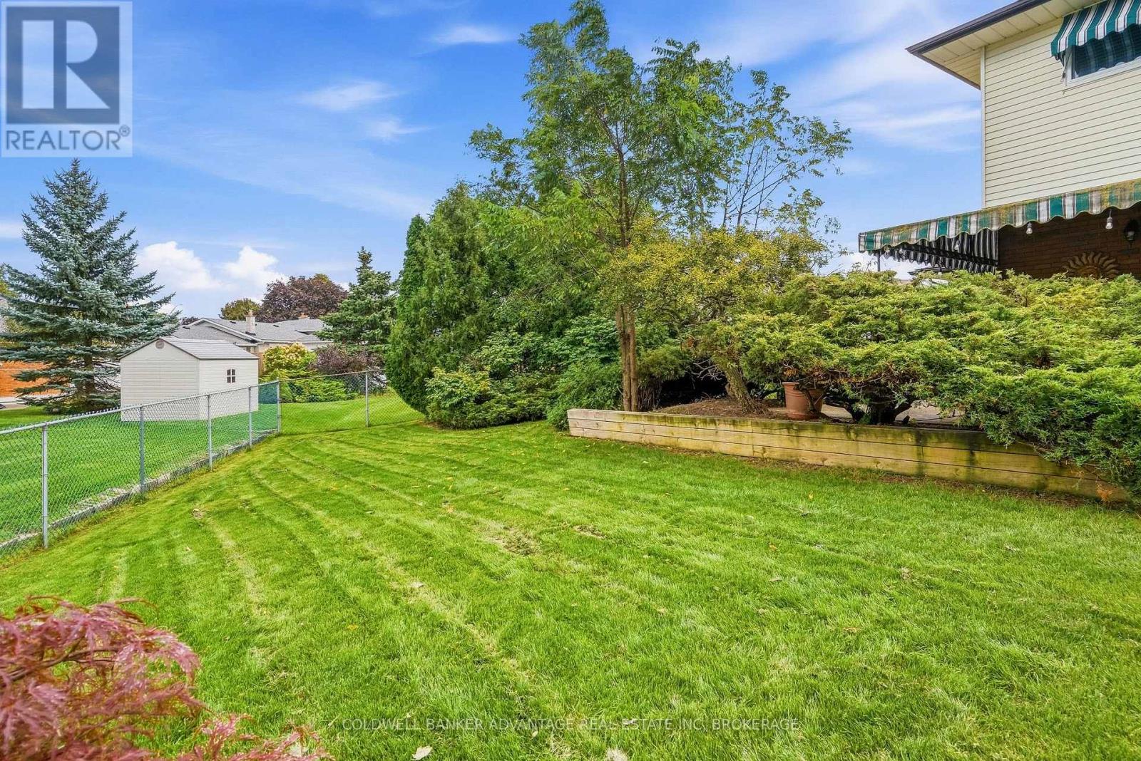 7 LEE CRESCENT - 37