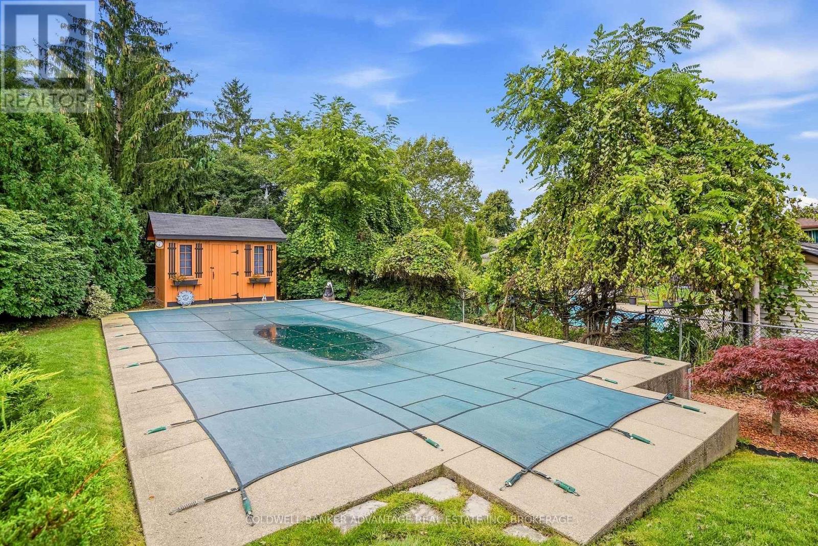 7 LEE CRESCENT - 38