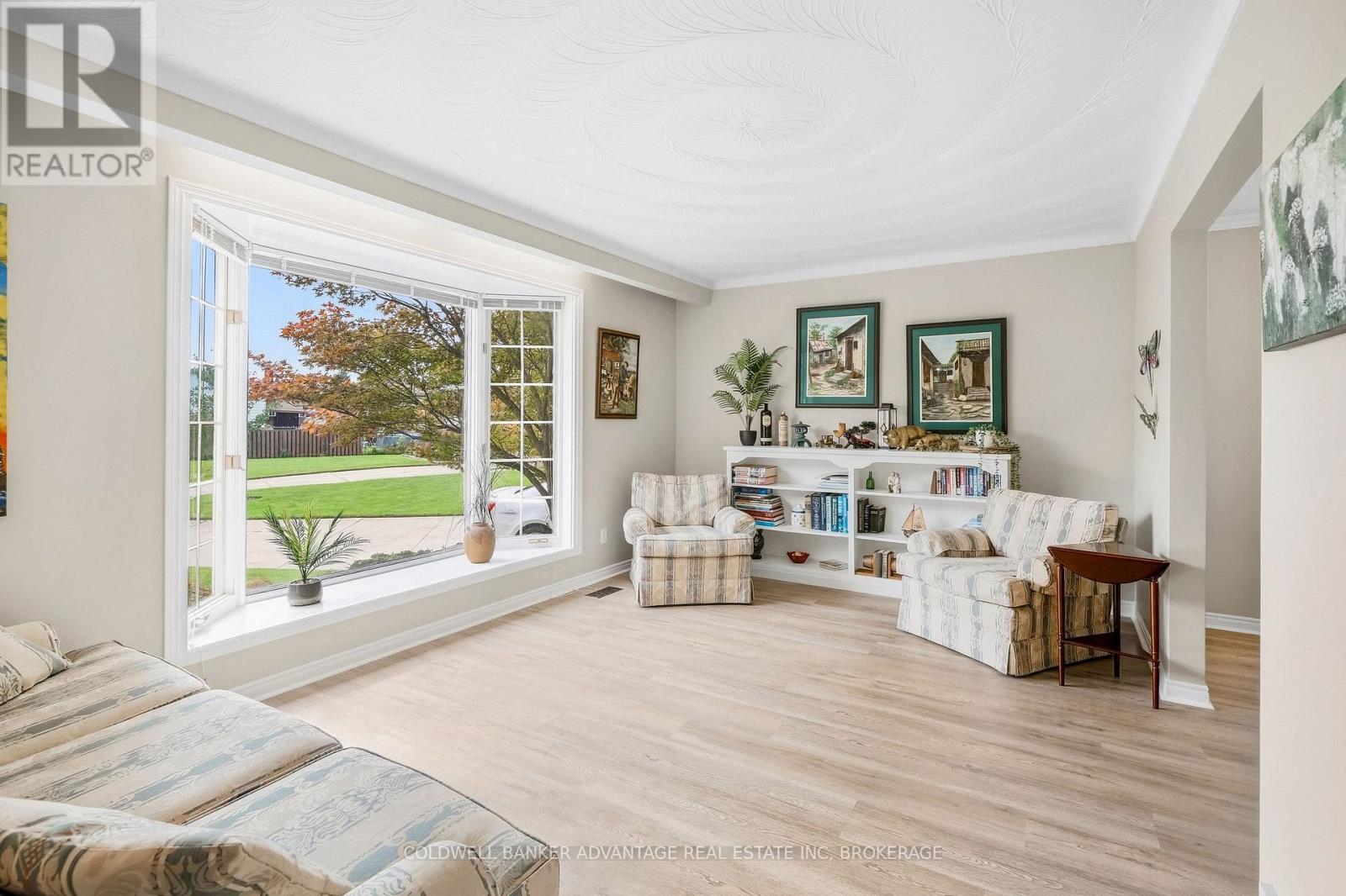 7 LEE CRESCENT, Thorold (Confederation Heights) — photo 7