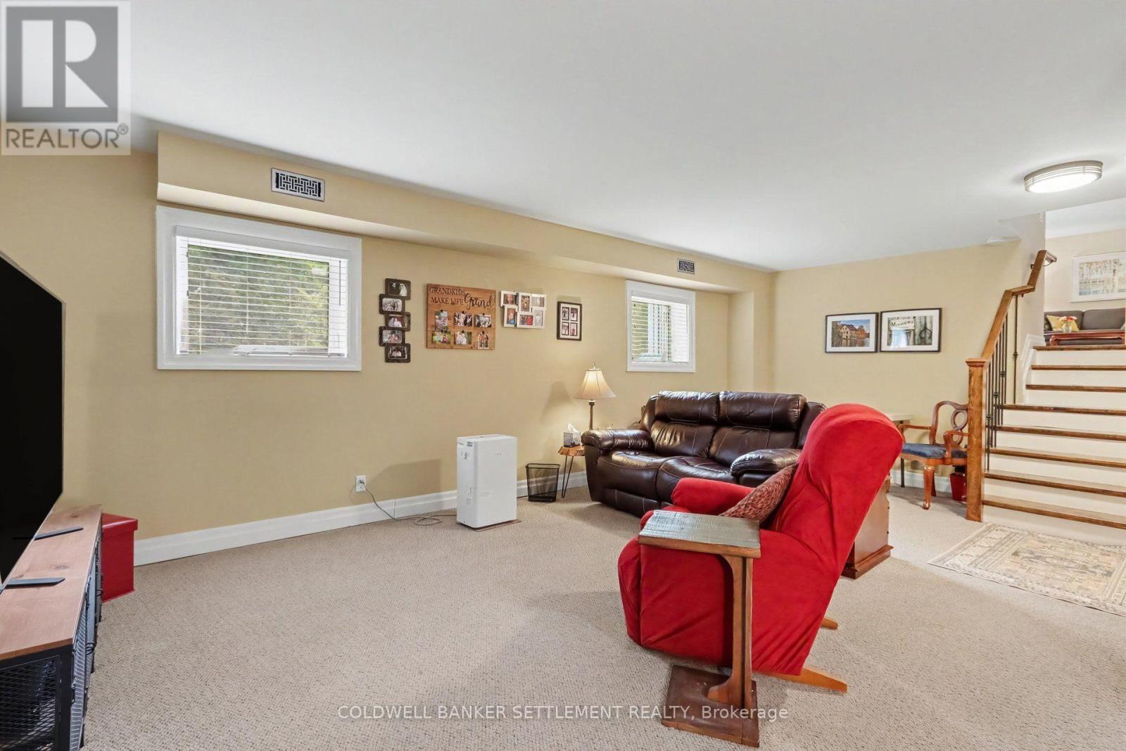 142 TRILLIUM DRIVE - Image 26