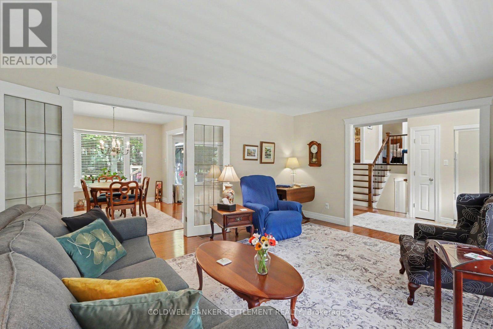 142 TRILLIUM DRIVE - 8