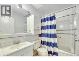 4pc Bathroom - 3531 42 Street Ne, Calgary, AB T1Y4S5 Photo 10
