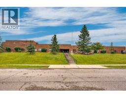 3531 42 Street Ne, Calgary, AB T1Y4S5 Photo 32