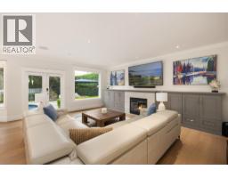 977 Melbourne Avenue, North Vancouver, BC V7R1P1 Photo 13