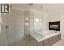 977 Melbourne Avenue, North Vancouver, BC V7R1P1 Photo 23