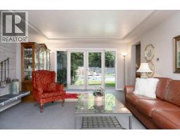 2864 Bushnell Place, North Vancouver, BC V7J2Y8 Photo 14