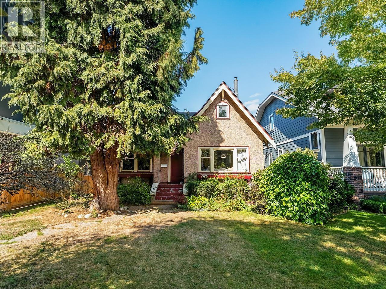 Property for sale at 2521 KITCHENER STREET