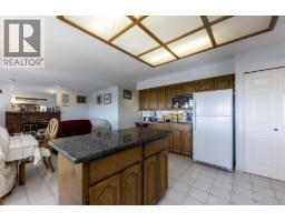 557 Tempe Crescent, North Vancouver, BC V7N1E7 Photo 11