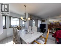 557 Tempe Crescent, North Vancouver, BC V7N1E7 Photo 15